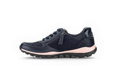 Baskets bleues en cuir