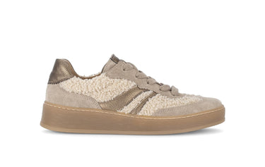 Baskets beiges en textile