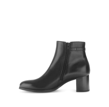 Bottines noires en cuir lisse