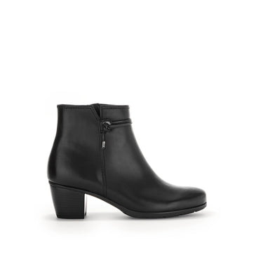 Bottines noires en cuir lisse