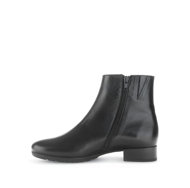 Bottines noires en cuir lisse