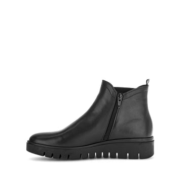 Bottines noires en cuir lisse