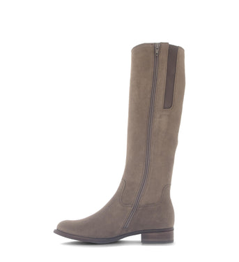 Bottes marron en cuir