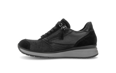Baskets noires en cuirs combinés