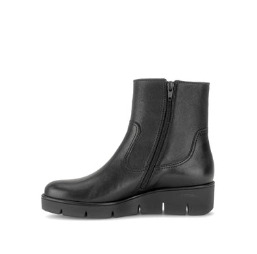 Bottines noires en cuir lisse