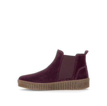 Bottines rouges en cuir velours