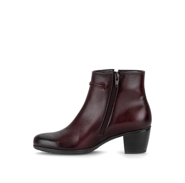 Bottines rouges en cuir lisse
