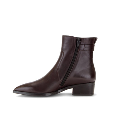 Bottines rouges en cuir lisse