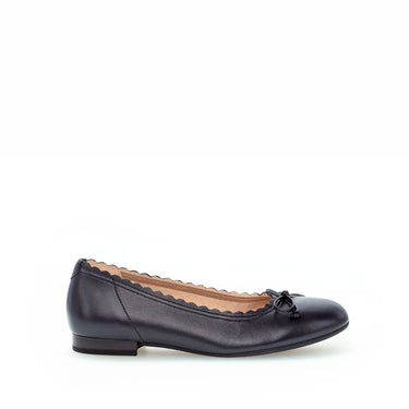 Ballerines marine en cuir