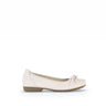 Ballerines ivoires en cuir