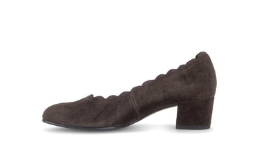 Escarpins marron en cuir velours