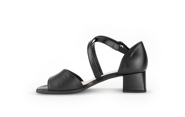 Sandales noires en cuir
