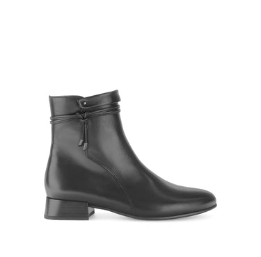 Bottines noires en cuir