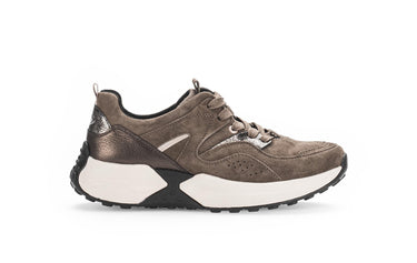 Baskets taupe en cuir