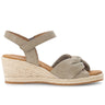 Sandales beige-kaki en cuir velours