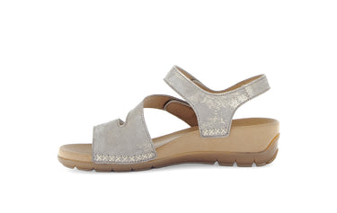 Sandales dorées en cuir métallisé