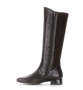 Bottes marron en cuir