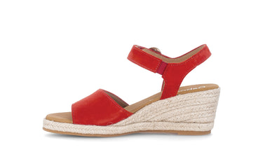 Sandales rouges en velours