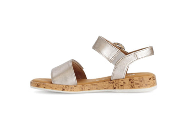 Sandales dorées en cuir