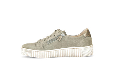 Baskets vertes en nubuck