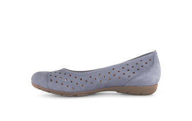 Ballerines perforées bleues en Nubuck