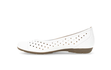 Ballerines perforées blanches en cuir
