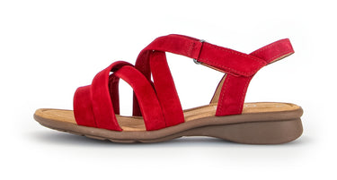 Sandales rouges en suède